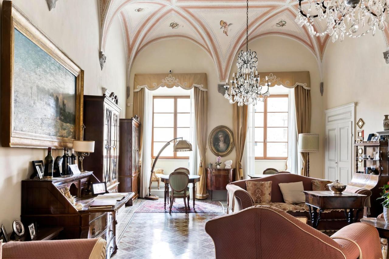 Residenza D'Epoca Palazzo Borghesi Bed & Breakfast Siena Luaran gambar