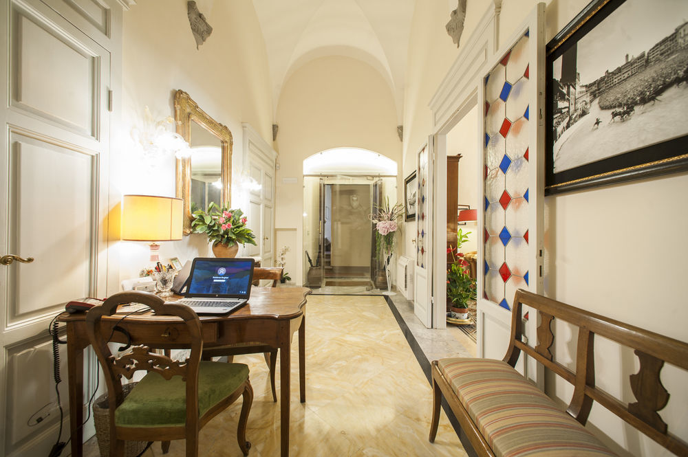 Residenza D'Epoca Palazzo Borghesi Bed & Breakfast Siena Luaran gambar