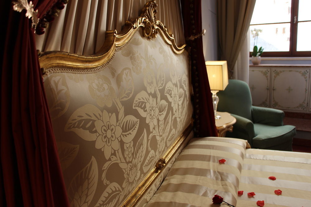 Residenza D'Epoca Palazzo Borghesi Bed & Breakfast Siena Luaran gambar